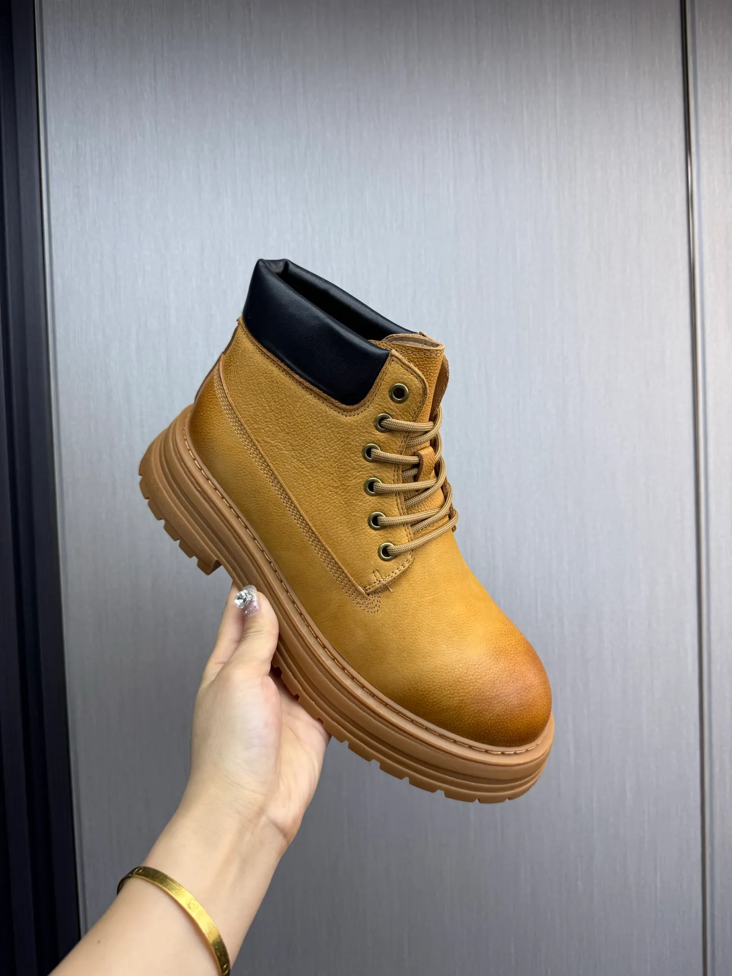Factory price 680💰 [UGG] Men's hot winter warm boots🐑Simple and fashionable design, cowhide➕comfortable and warm wool lining. Soft and comfortable to wear, good warmth retention, and excellent foot feel. Regular size 38-45